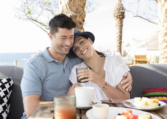 Hotel Chileno Bay & Residences, Collection